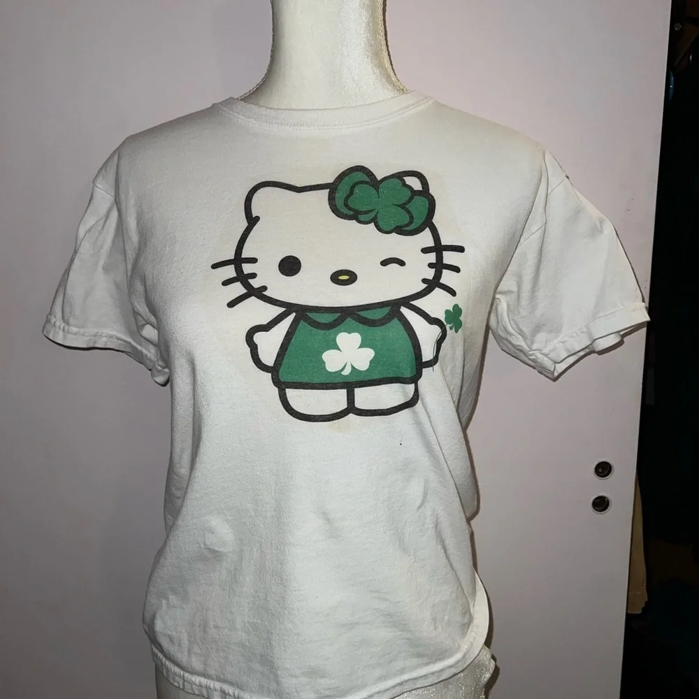 Hello Kitty Kids T-Shirt - perfect for St. Patrick’s Day! - Picture 10 of 10